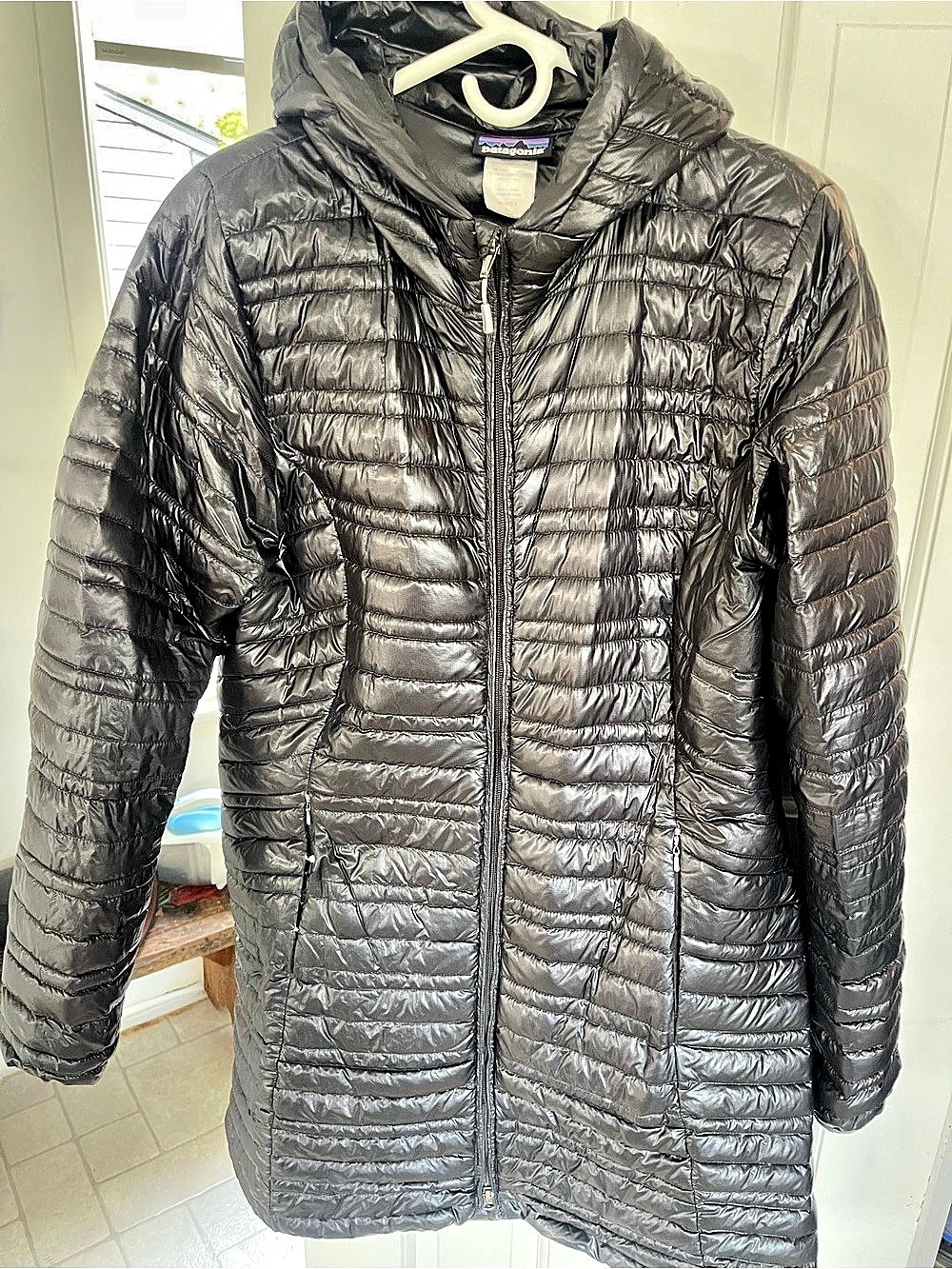 Patagonia Women's Fiona Parka Black Hooded Puffer Jacket